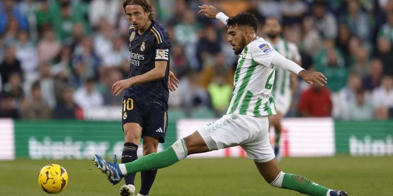 Trường hợp cửa trên cách biệt 3 bàn thắng 